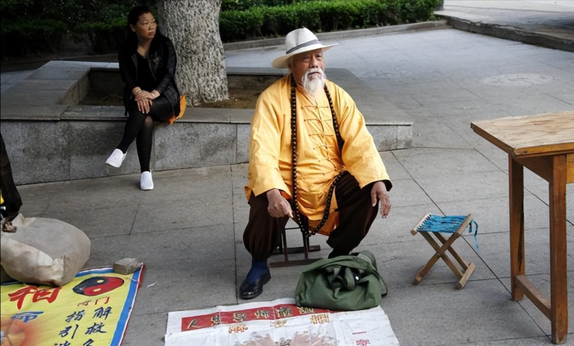 鹤壁新区哪里有算卦的地方